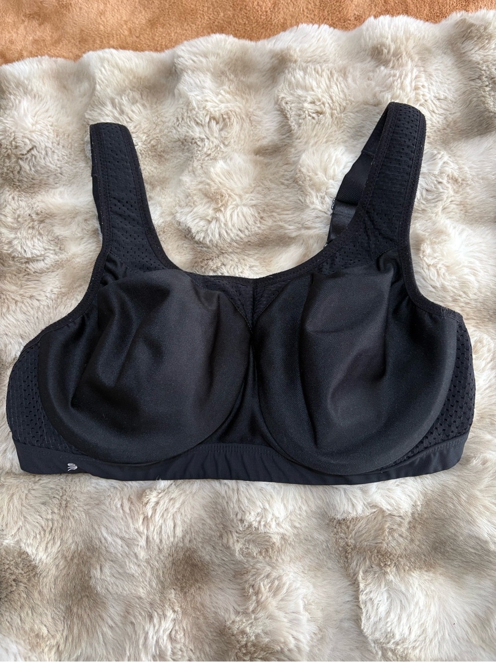 Glamorise High Impact Underwire Sports Bra Black and Gray 36D